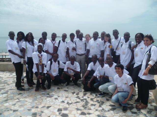 Photos de famille de quelque jeunes francophones à l'atelier de Dakar...