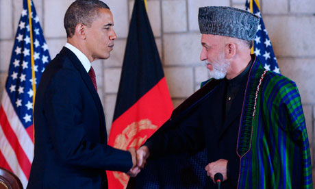 Obama et Karzaï à Kaboul en Mai 2012, Source: The Guardians